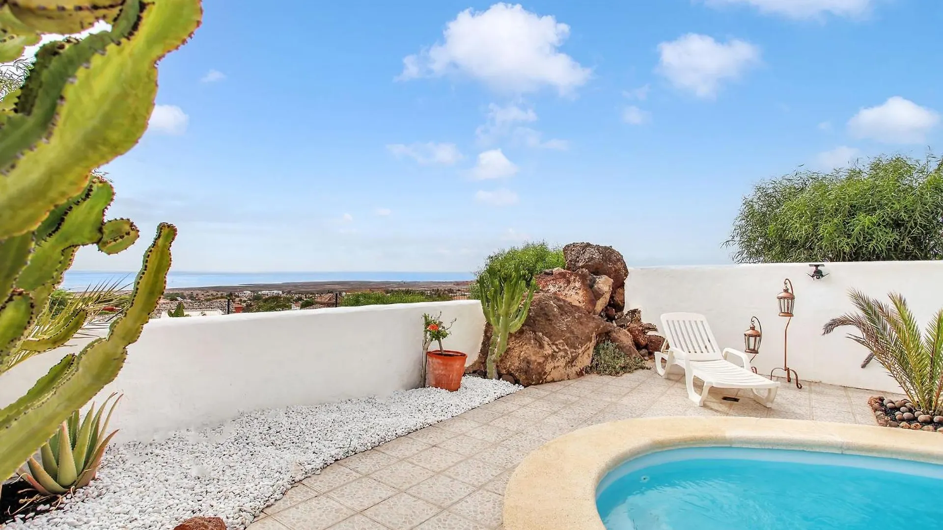 Villa With Sea View And Pool Parque Holandes