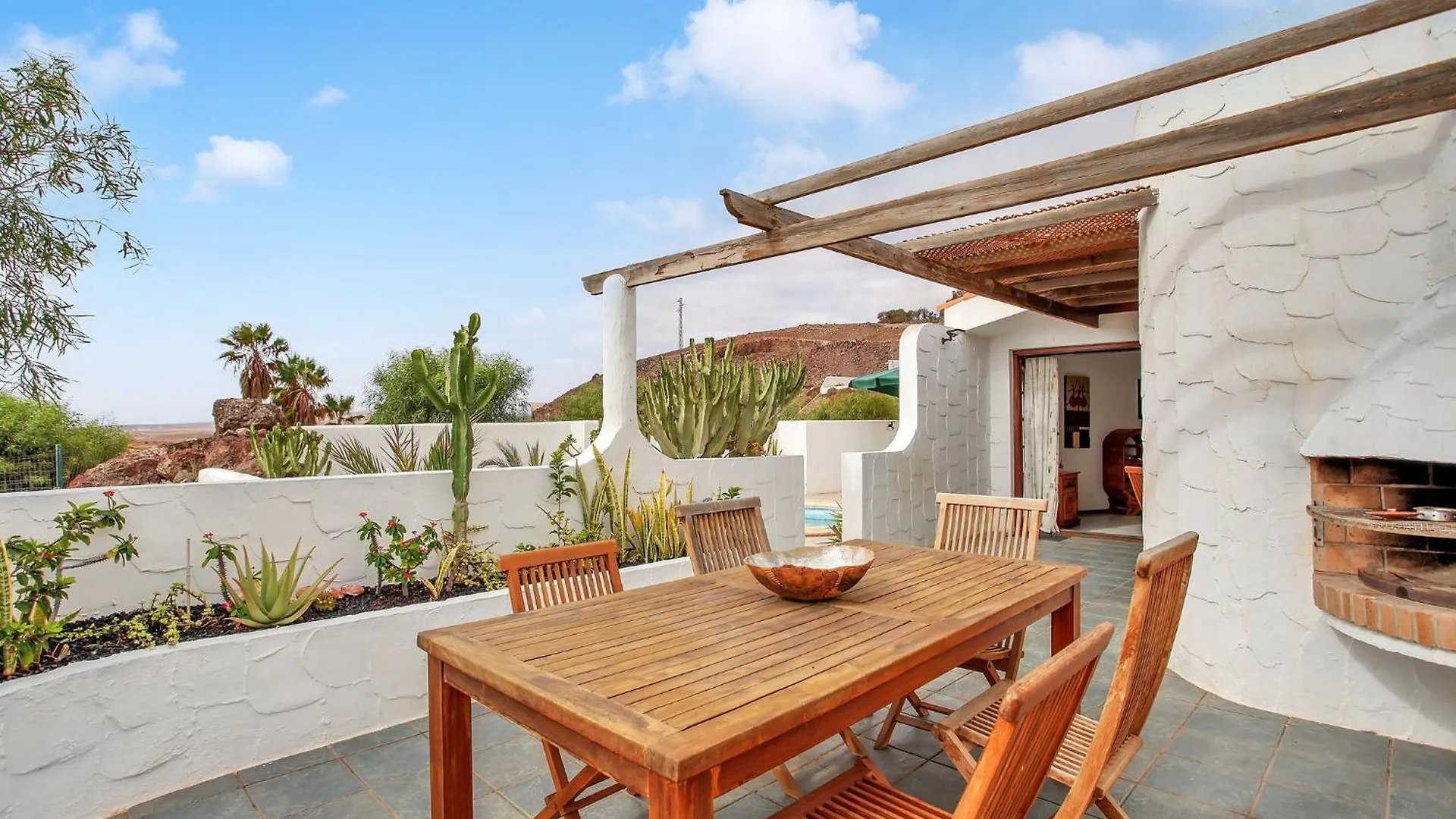Villa With Sea View And Pool Parque Holandes